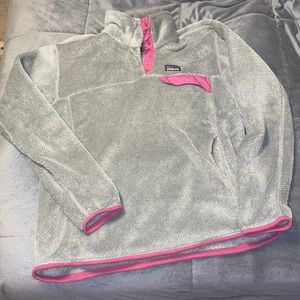 Gray/Pink Patagonia quarter zip